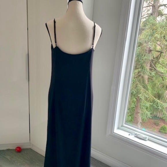 Aritzia Babaton black new with tags Midi slip dress medium - Picture 3 of 12
